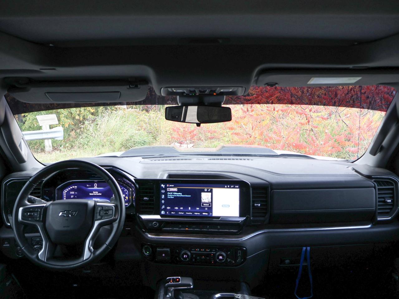 2024 Chevrolet Silverado 1500 LT Trail Boss Photo