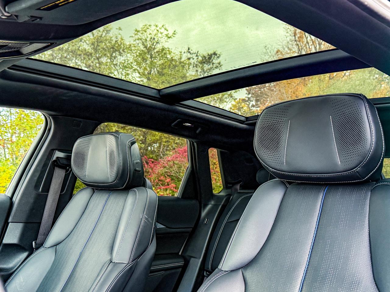 2024 Cadillac LYRIQ Sport Photo
