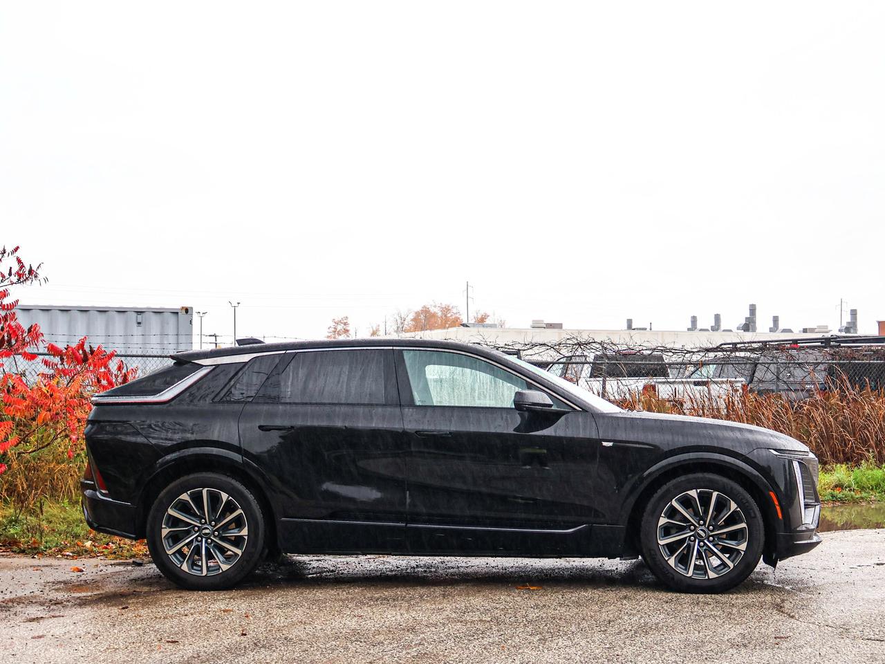 2024 Cadillac LYRIQ Sport Photo2