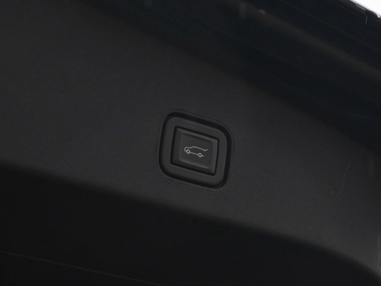 2024 Cadillac LYRIQ Sport Photo