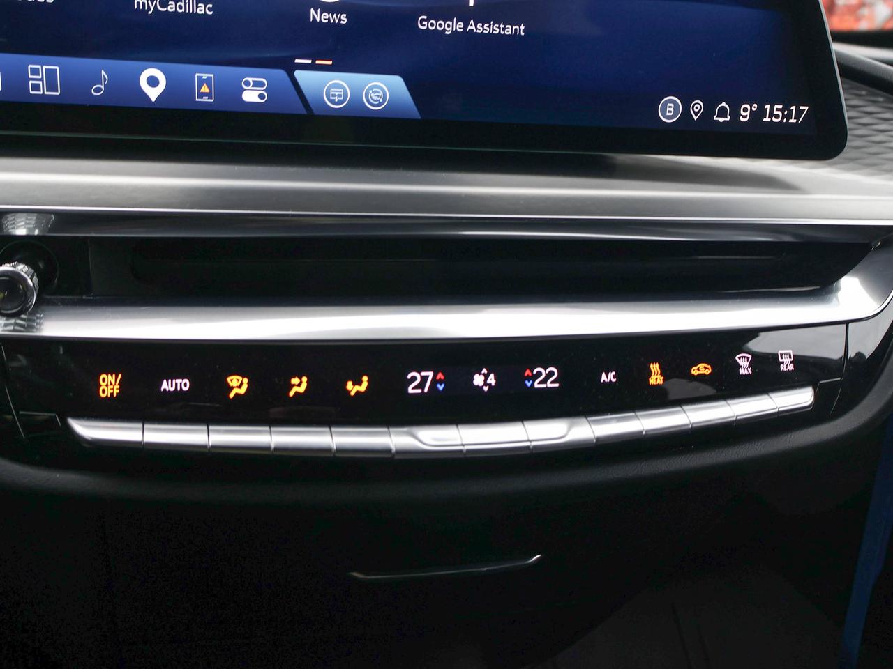 2024 Cadillac LYRIQ Sport Photo