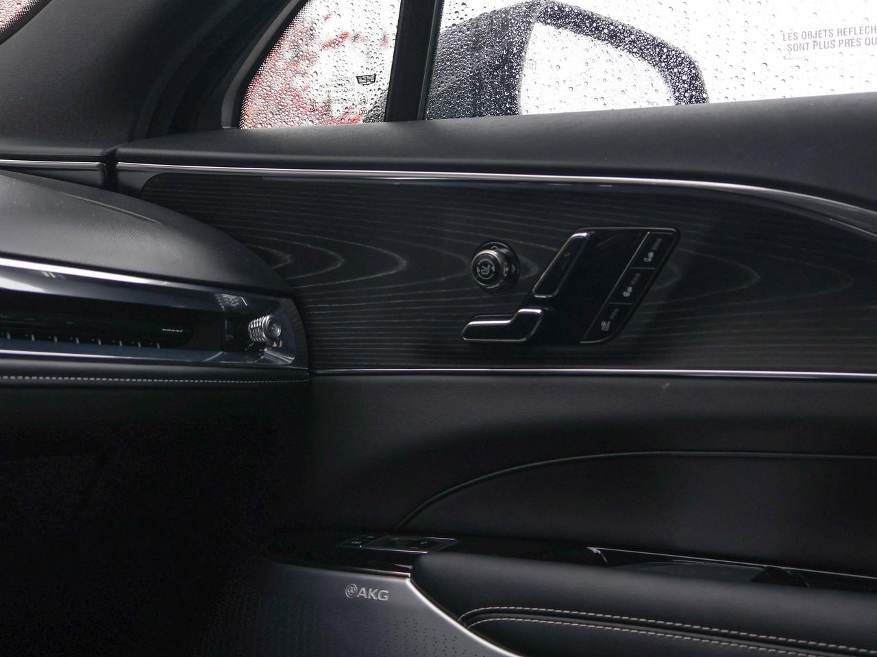2024 Cadillac LYRIQ Sport Photo