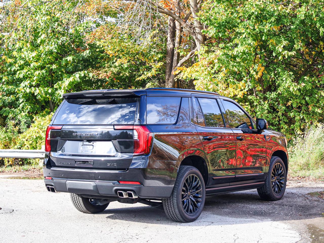 2025 GMC Yukon Denali Photo