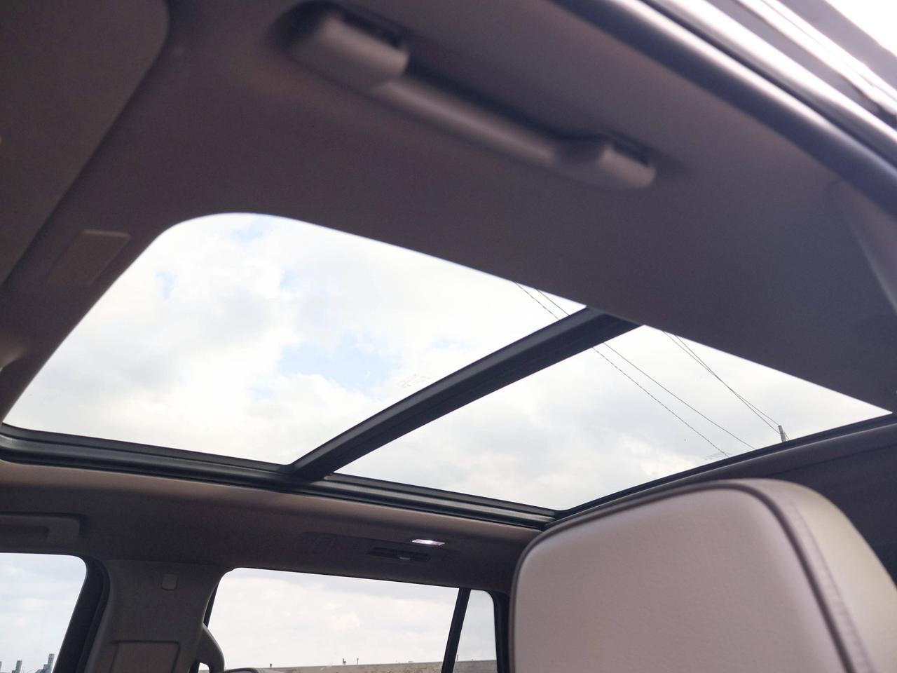 2025 GMC Yukon Denali Photo