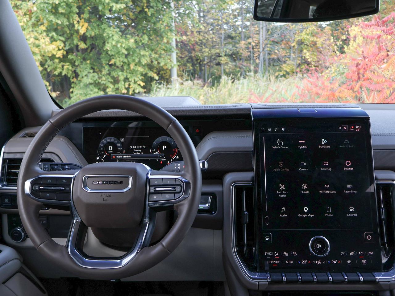 2025 GMC Yukon Denali Photo