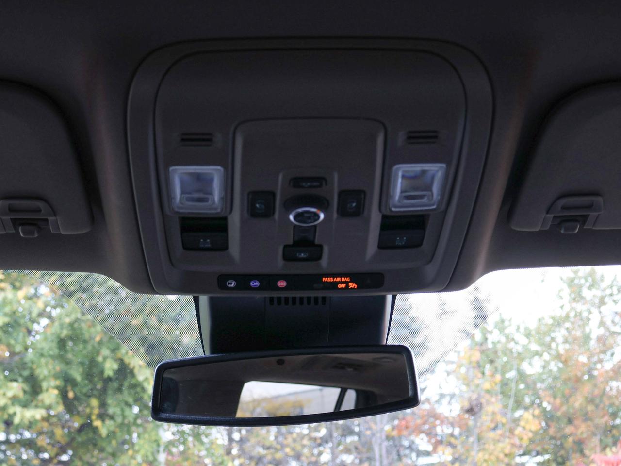 2025 GMC Yukon Denali Photo