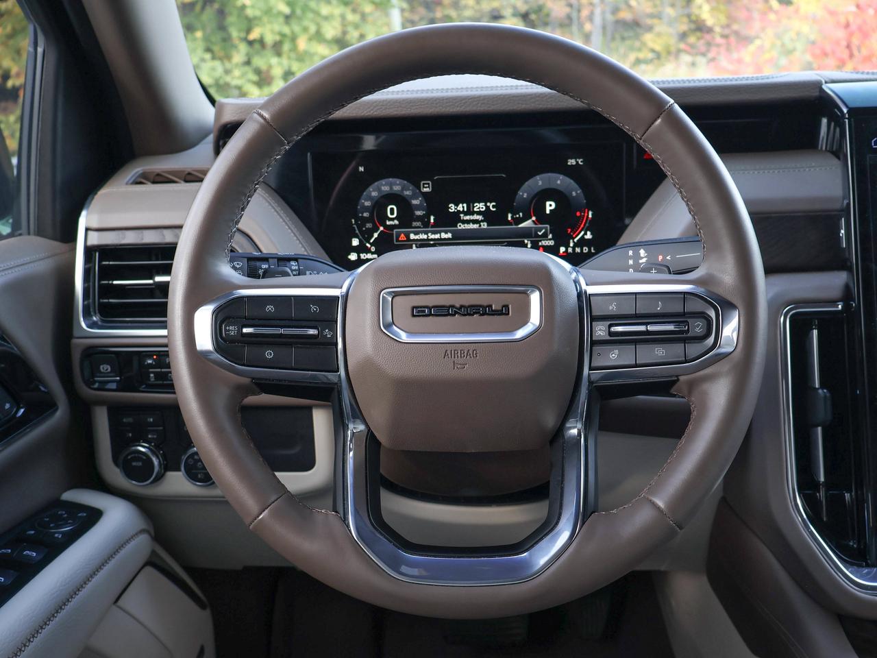 2025 GMC Yukon Denali Photo