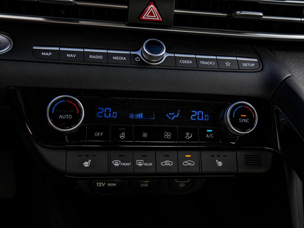 2023 Hyundai Elantra Luxury Photo