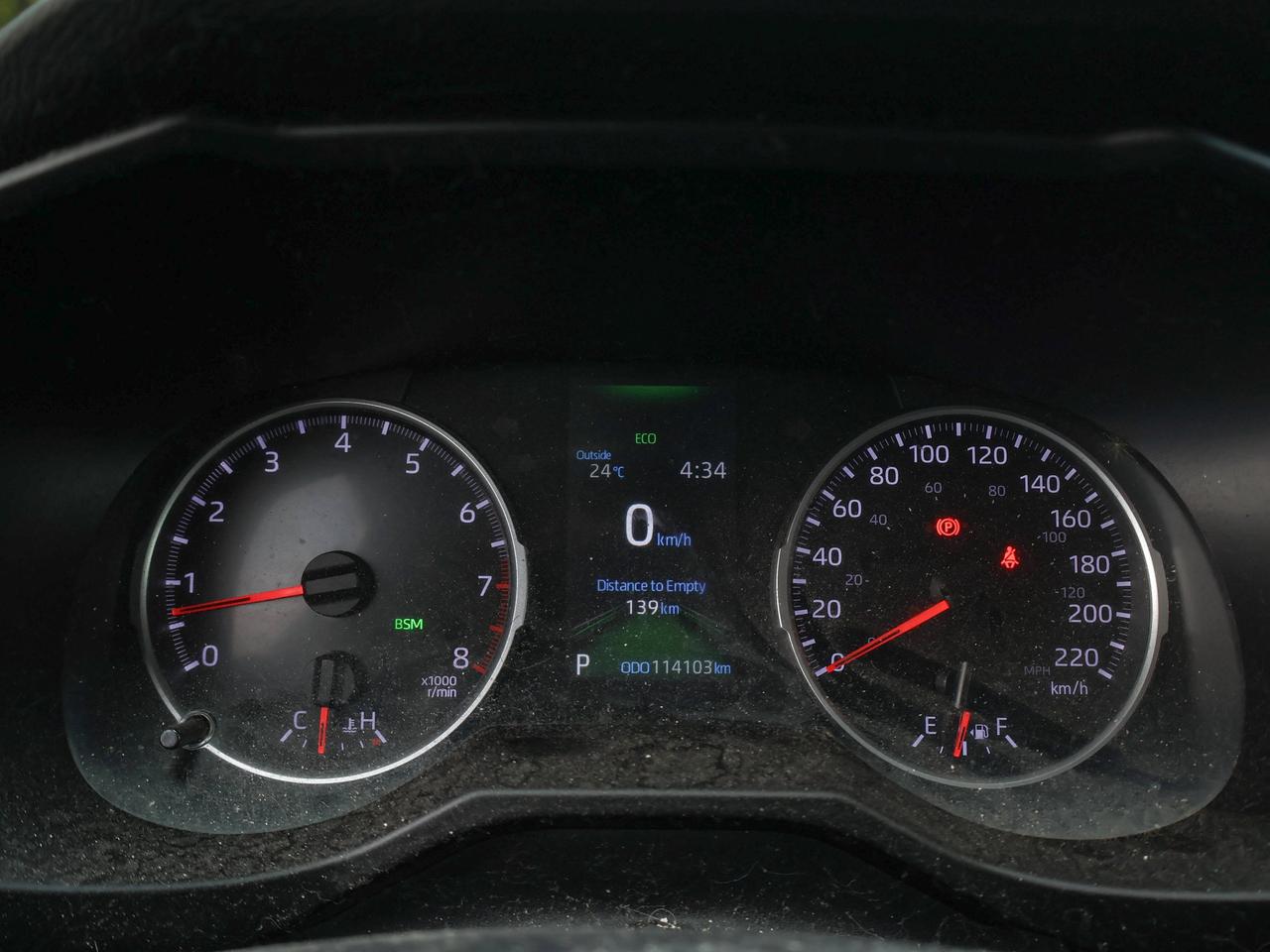 2020 Toyota RAV4 LE Photo