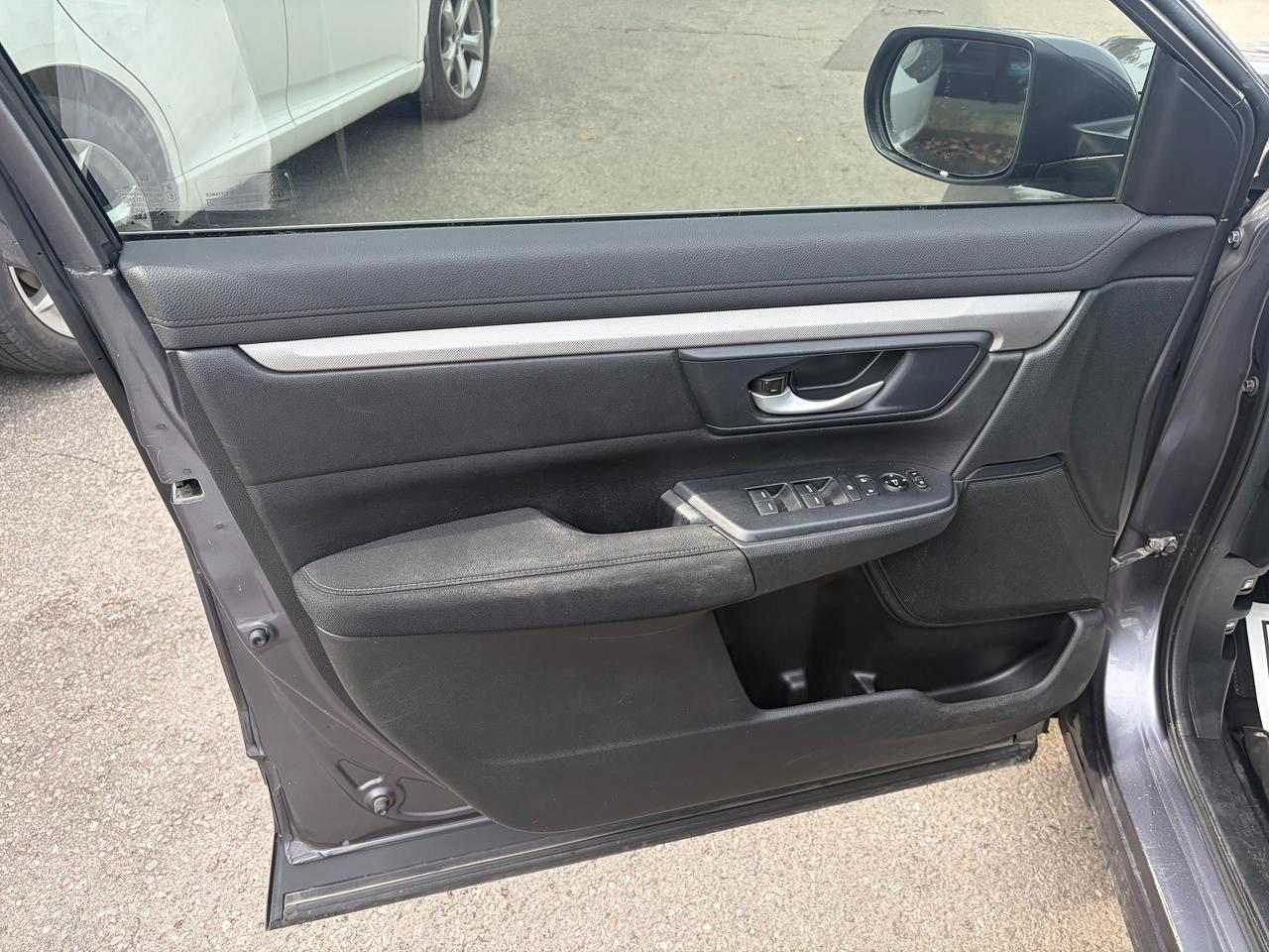 2019 Honda CR-V LX Photo