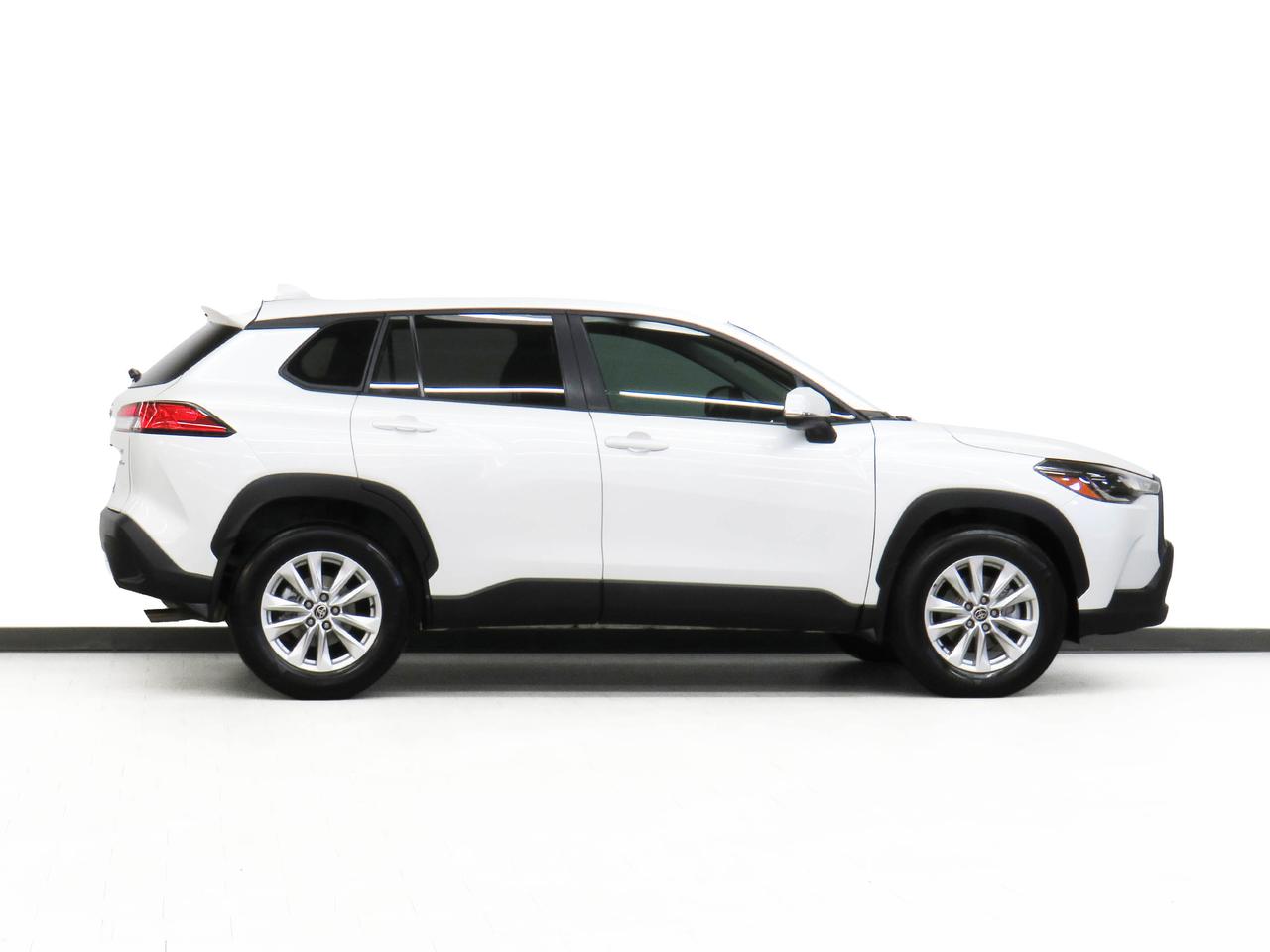 2022 Toyota Corolla Cross LE AWD | Sunroof | Heated Seats | BSM | CarPlay Photo