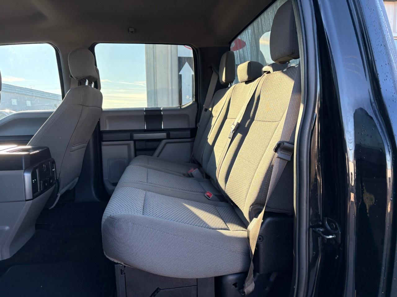 2017 Ford F-350 Super Duty SRW XLT 4WD CREW CAB 6.75' BOX Photo