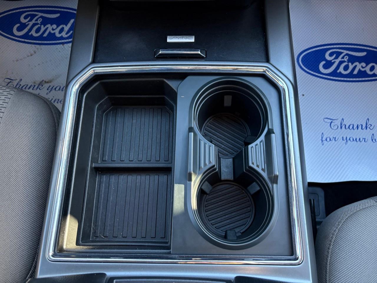 2017 Ford F-350 Super Duty SRW XLT 4WD CREW CAB 6.75' BOX Photo