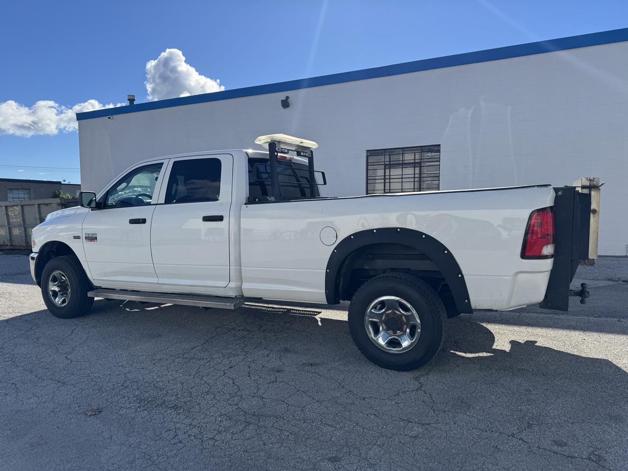 2011 RAM 2500 ST 4WD  CREW CAB - Photo #16