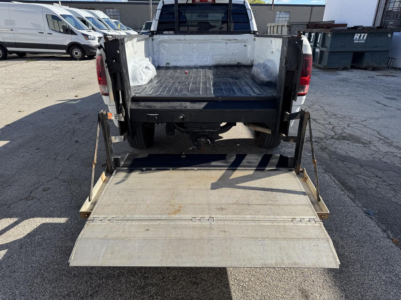2011 RAM 2500 ST 4WD  CREW CAB - Photo #7