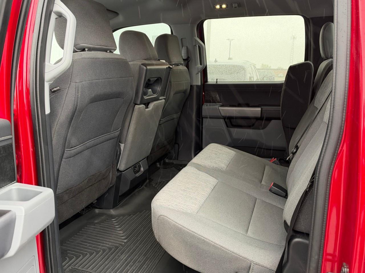 2022 Ford F-150 XLT 4WD SuperCrew 5.5' Box Photo