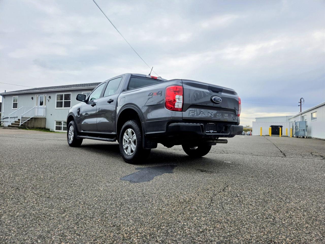 2024 Ford Ranger XL 4WD SuperCrew 5' Box Photo3
