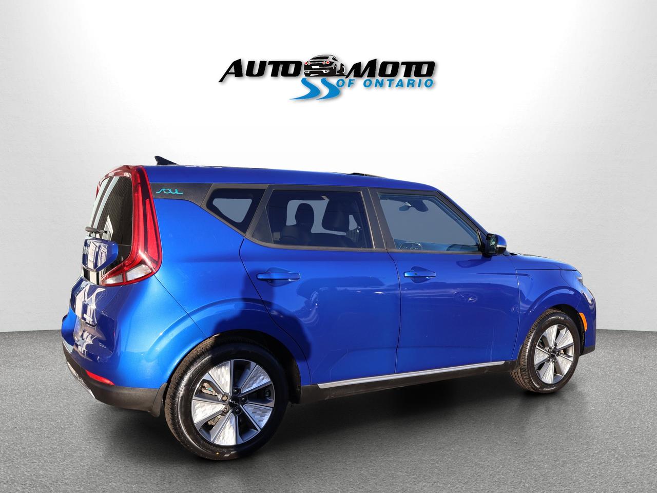 2022 Kia Soul EV LIMITED *ACCIDENT FREE* CAMERA NAV BLUETOOTH LEATHER HEATED SEATS SUNROOF CRUISE ALLOYS Photo