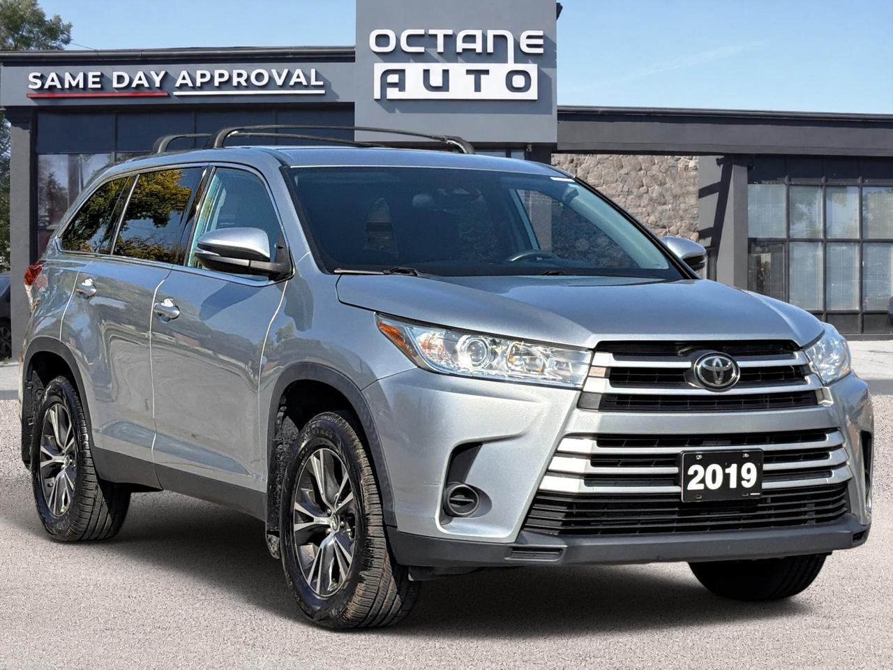 2019 Toyota Highlander Awd Le Photo2