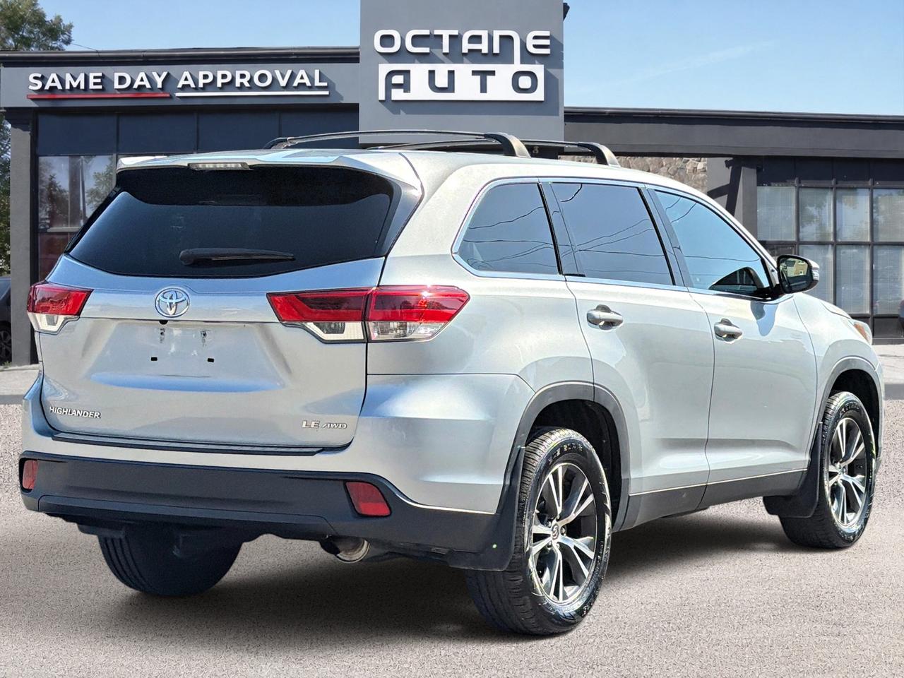 2019 Toyota Highlander Awd Le Photo4