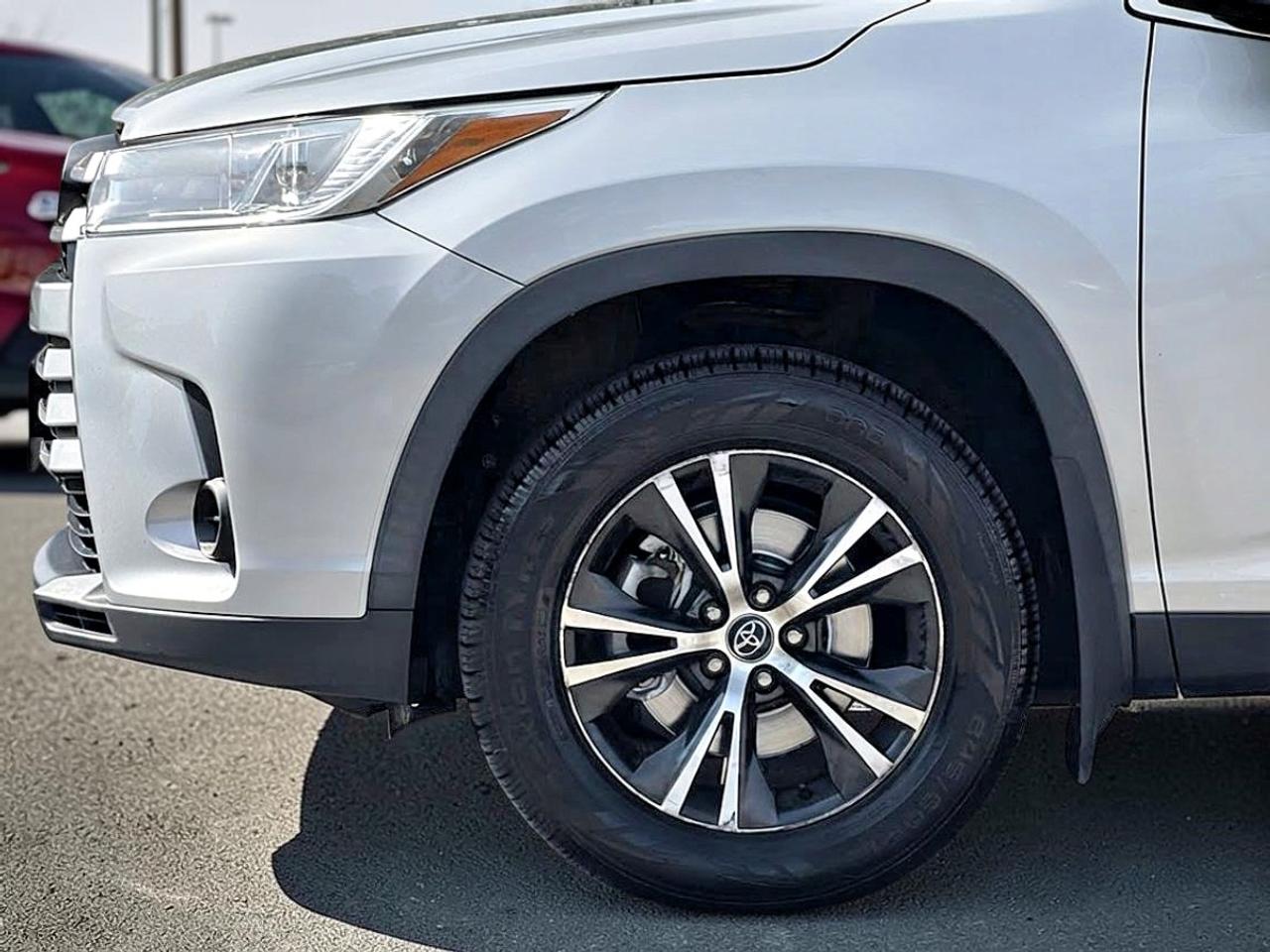 2019 Toyota Highlander Awd Le Photo