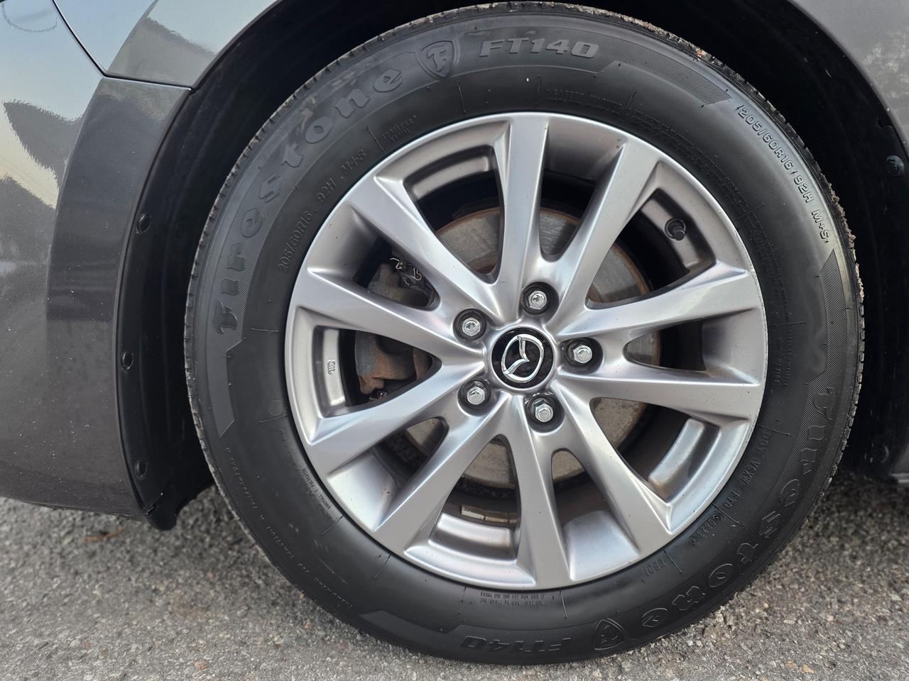 2019 Mazda MAZDA3 GS Photo