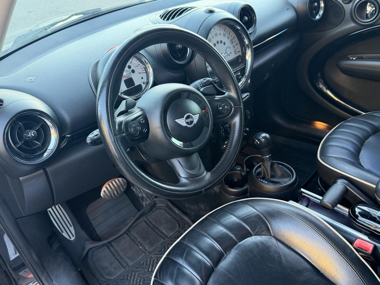 2013 MINI Cooper Countryman S ALL4 Photo
