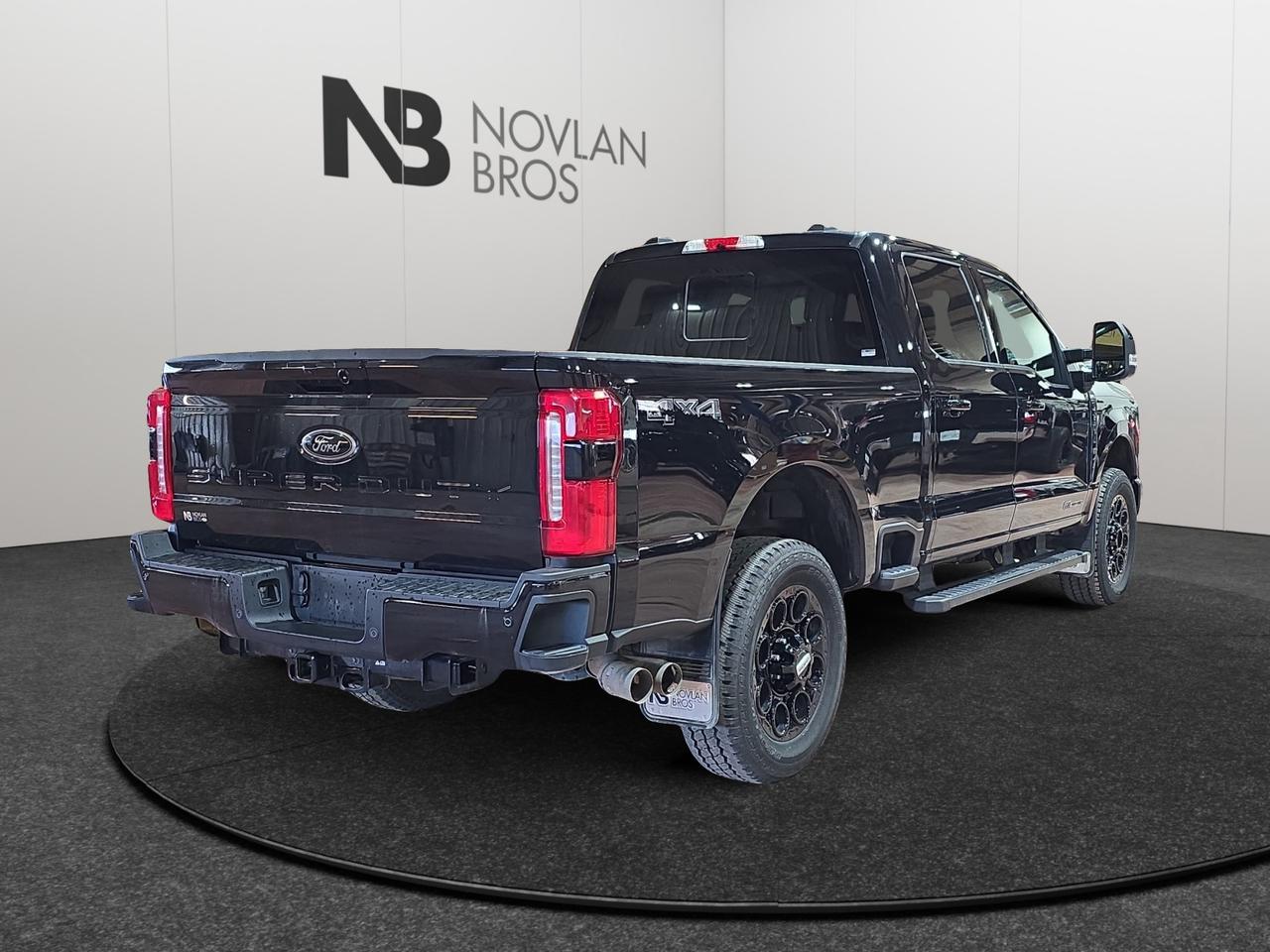 2024 Ford F-350 Super Duty SRW Lariat Photo4