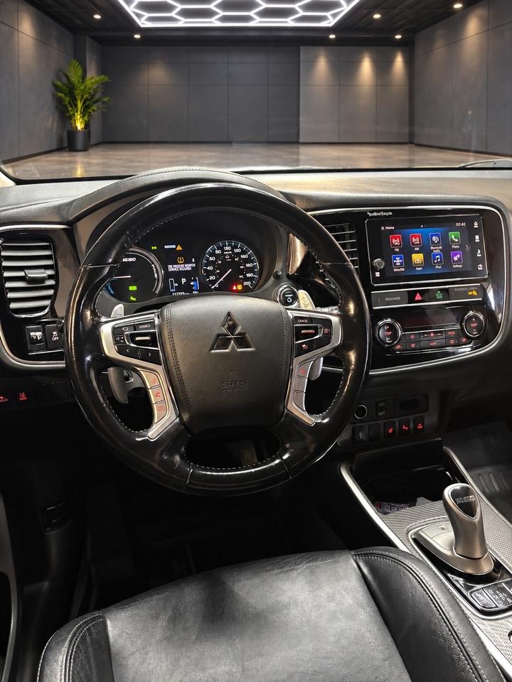 2019 Mitsubishi Outlander Phev SEL S-AWC EV Plug-in HYBRID Photo