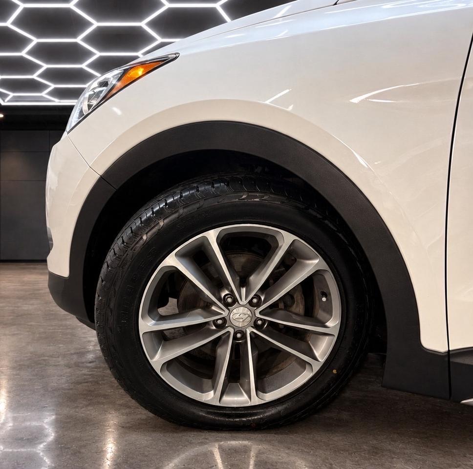 2018 Hyundai Santa Fe Sport 2.0T Limited AWD Photo4
