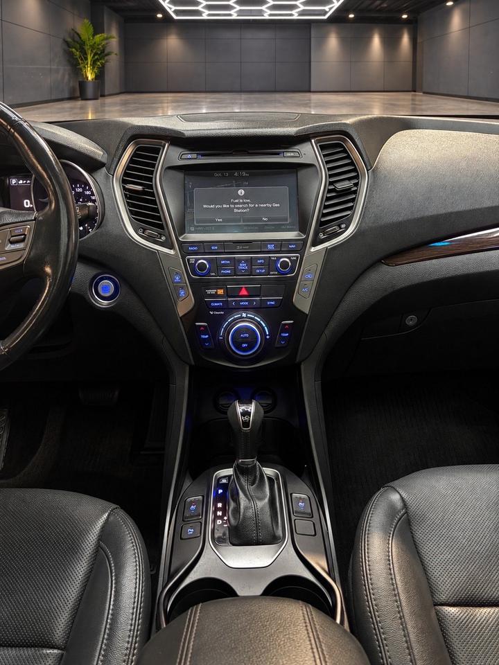 2018 Hyundai Santa Fe Sport 2.0T Limited AWD Photo