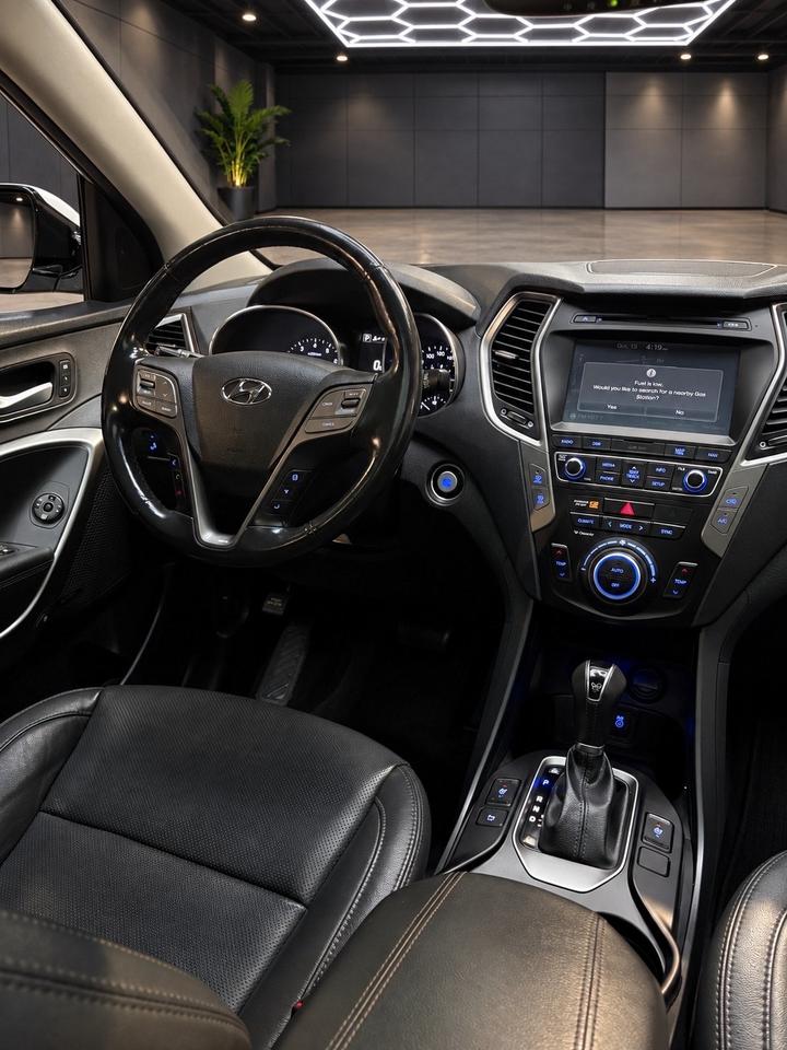 2018 Hyundai Santa Fe Sport 2.0T Limited AWD Photo