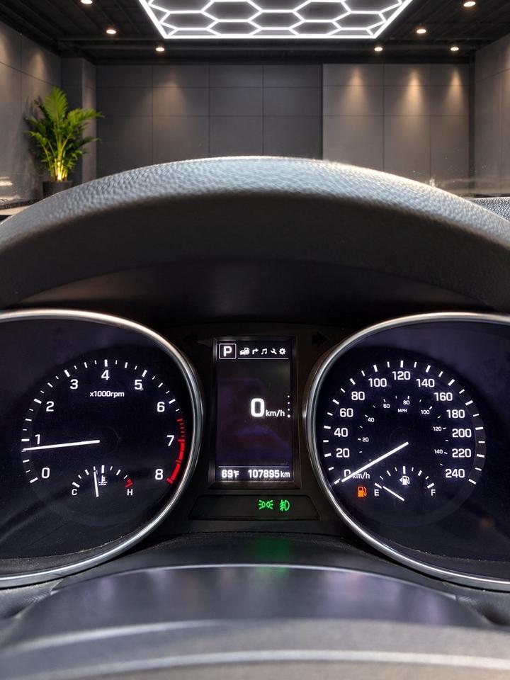 2018 Hyundai Santa Fe Sport 2.0T Limited AWD Photo