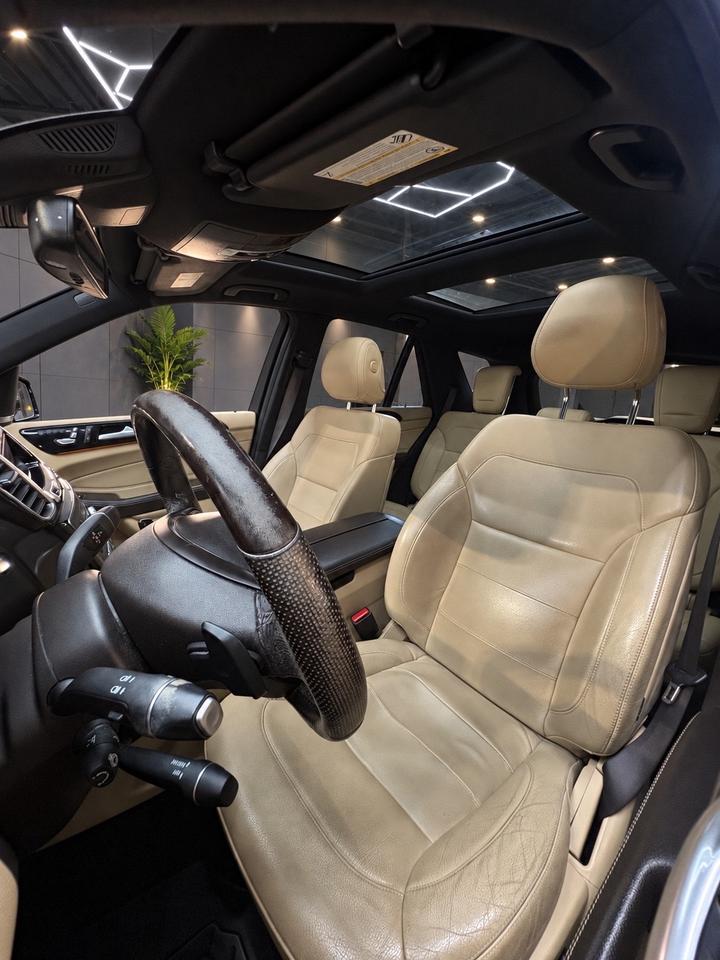 2018 Mercedes-Benz GLE-Class GLE 400 4MATIC SUV Photo