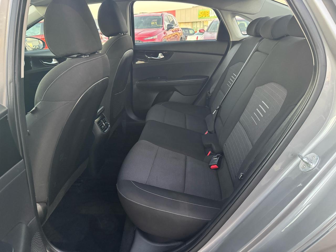2021 Kia Forte EX IVT Photo