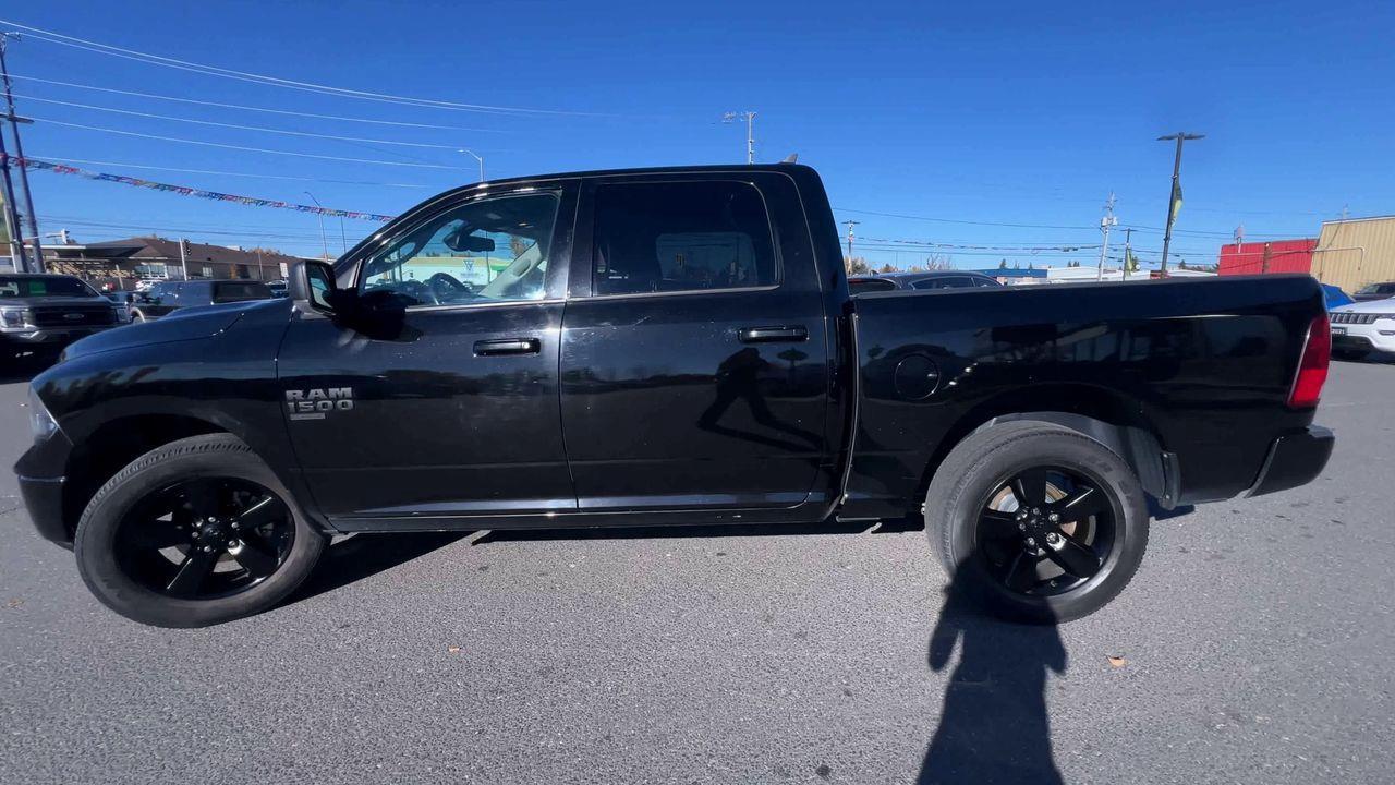 2021 RAM 1500 Classic SLT 4X4 Photo