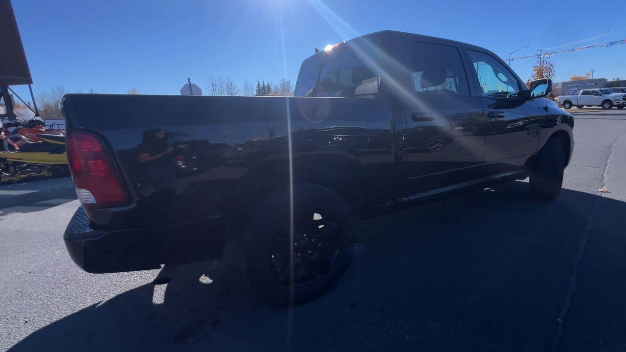 2021 RAM 1500 Classic SLT 4X4 Photo