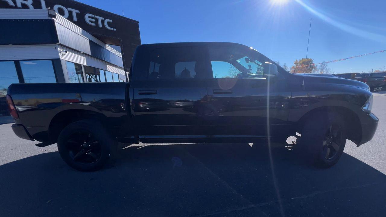2021 RAM 1500 Classic SLT 4X4 Photo