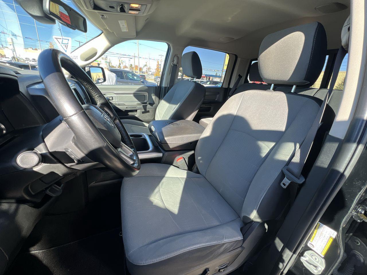2021 RAM 1500 Classic SLT 4X4 Photo