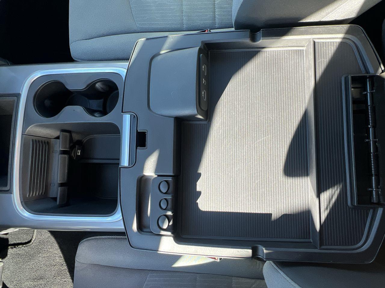 2021 RAM 1500 Classic SLT 4X4 Photo