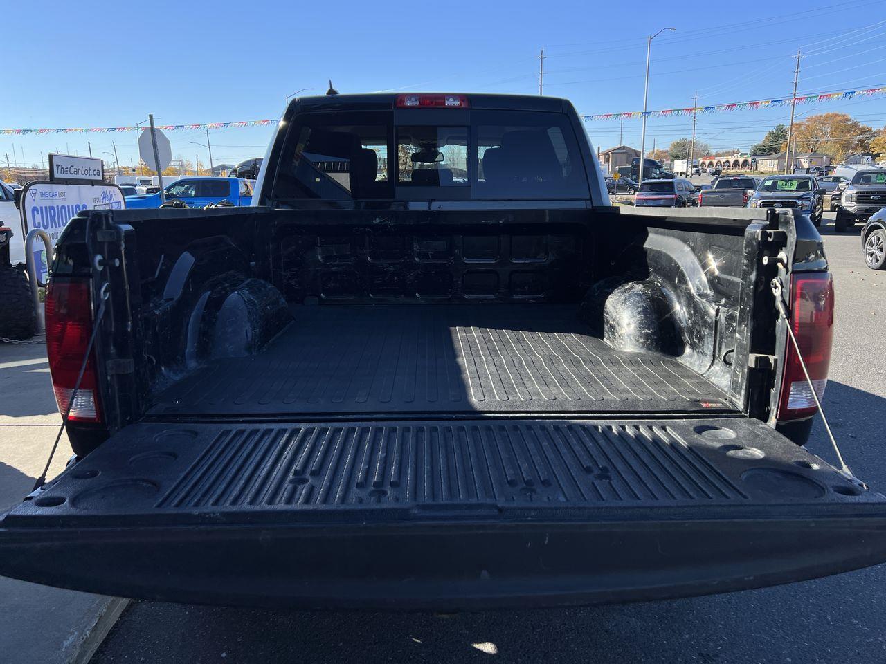 2021 RAM 1500 Classic SLT 4X4 Photo