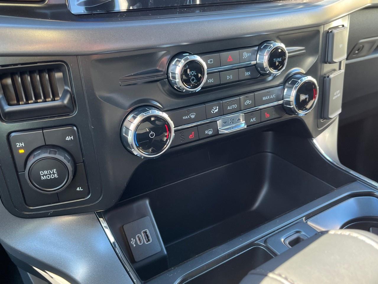 2026 Ford F-150 XLT 4WD SuperCrew 5.5' Box Photo