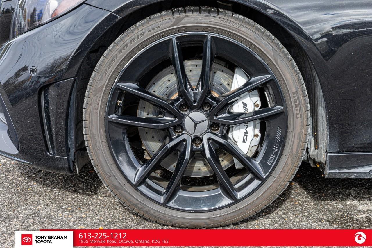 2022 Mercedes-Benz AMG C 43 Premium Package Photo