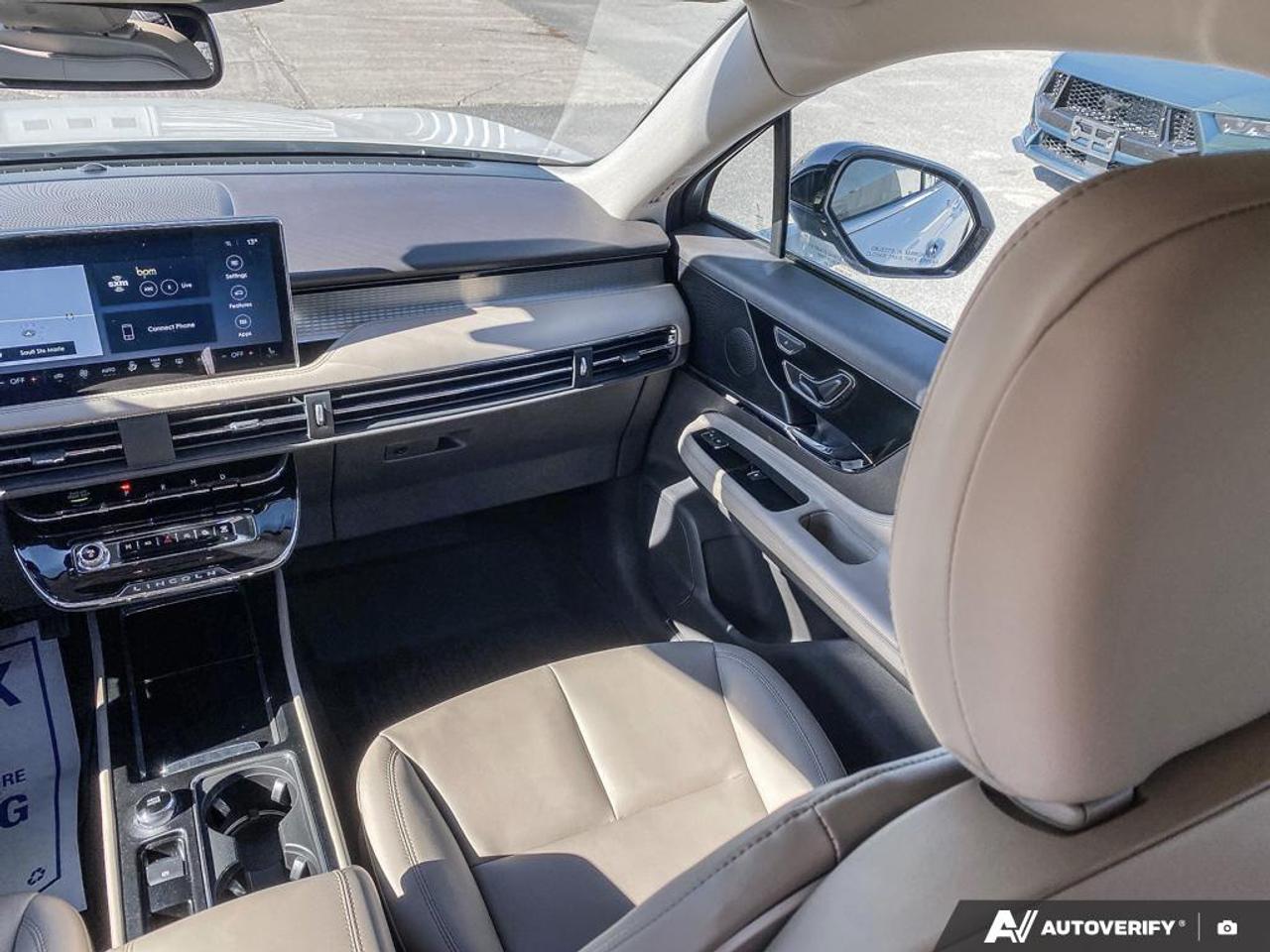 2024 Lincoln Corsair Premiere 2.0L | 6YR - 110KM POWERTRAIN | CO-PILOT 360 Photo