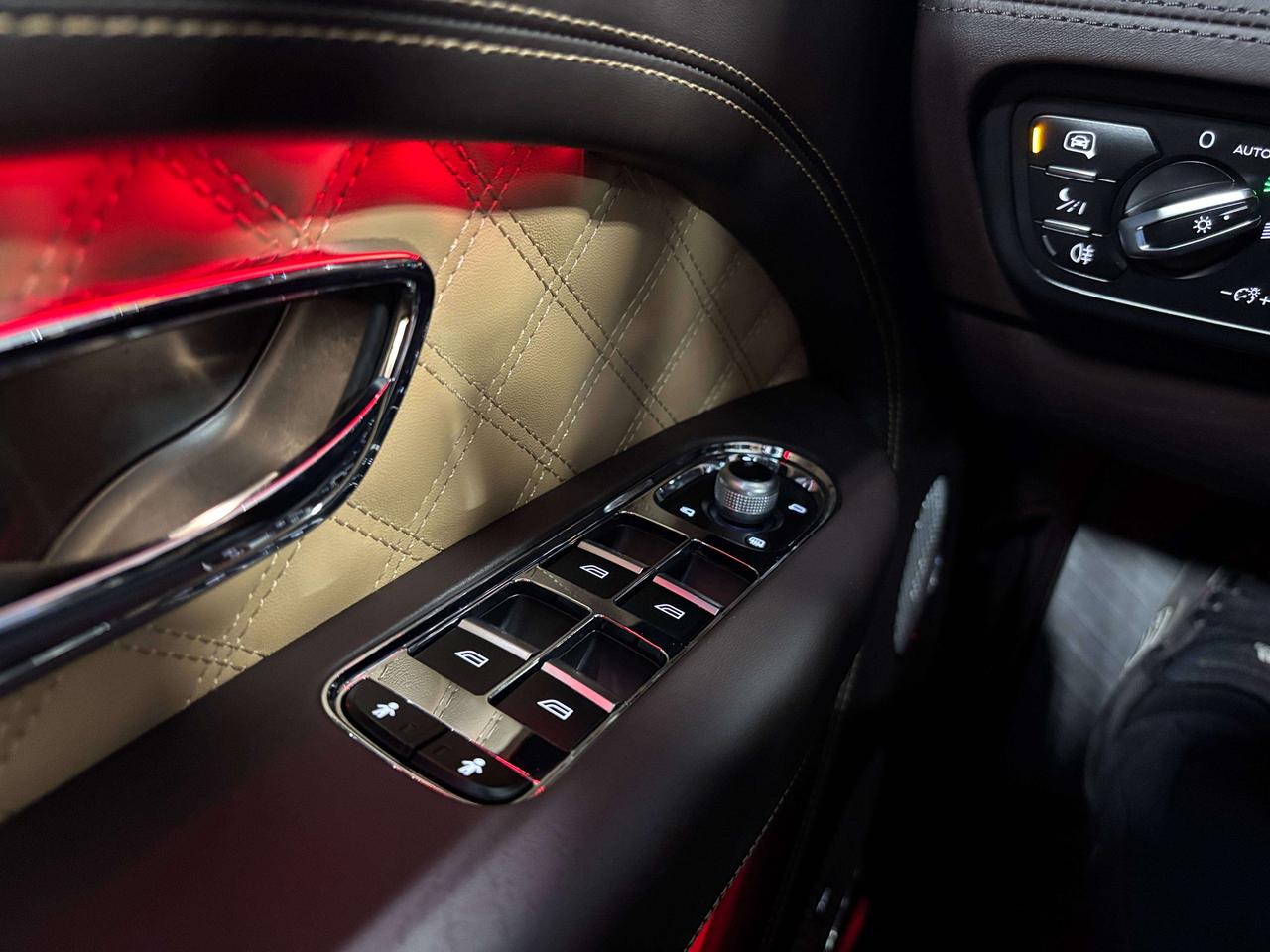 2022 Bentley Bentayga V8|AWD| NO LUX TAX |NIGHTVISION|MASSAGE|HEADSUP|+ Photo