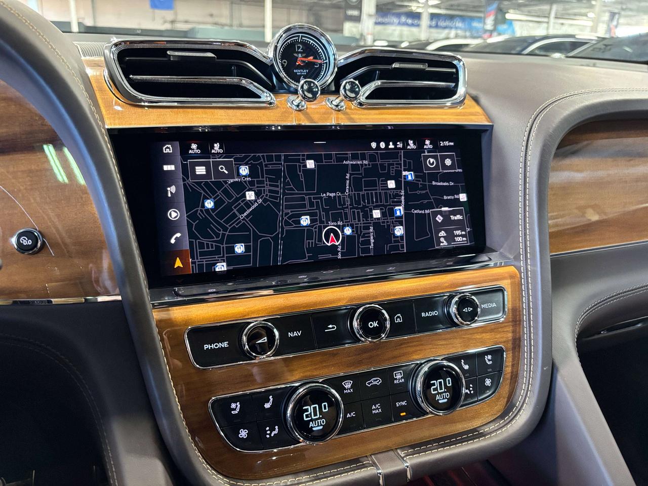 2022 Bentley Bentayga V8|AWD| NO LUX TAX |NIGHTVISION|MASSAGE|HEADSUP|+ Photo