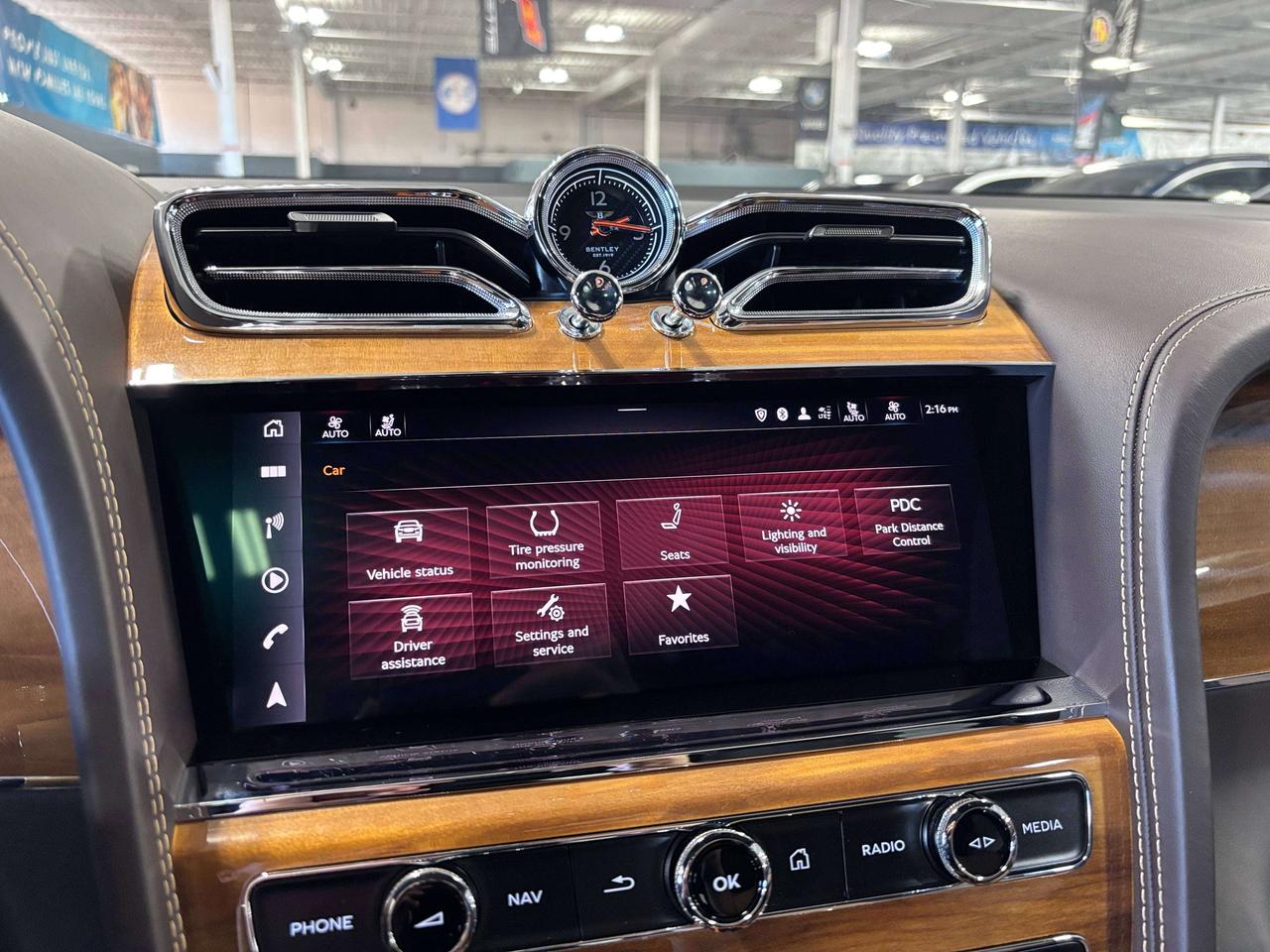 2022 Bentley Bentayga V8|AWD| NO LUX TAX |NIGHTVISION|MASSAGE|HEADSUP|+ Photo
