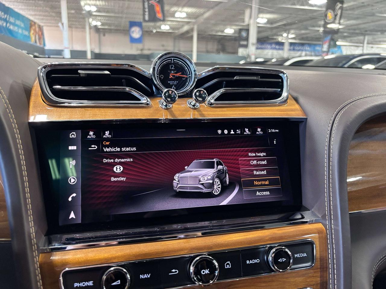 2022 Bentley Bentayga V8|AWD| NO LUX TAX |NIGHTVISION|MASSAGE|HEADSUP|+ Photo