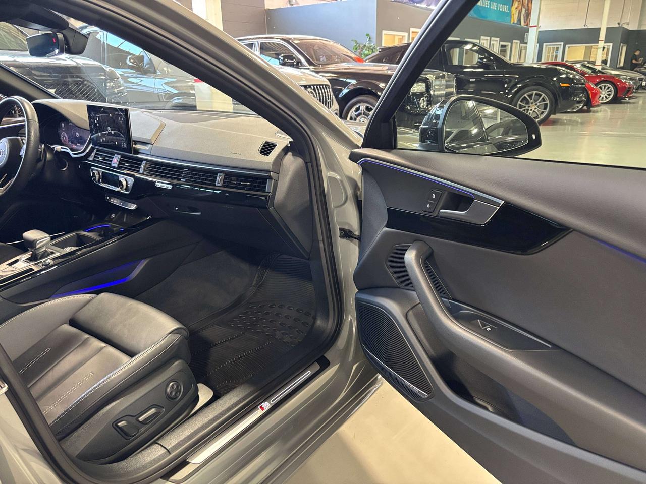 2020 Audi A4 Technik|S-LINE|QUATTRO|CLUSTERNAV|AMBIENT|BANGOLUF Photo