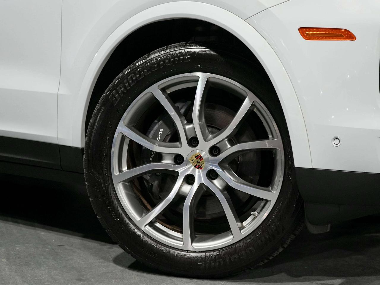 2024 Porsche Cayenne NO ACCIDENT|COUPE|BOSE|DRIVER ASSIST|360|PANO Photo